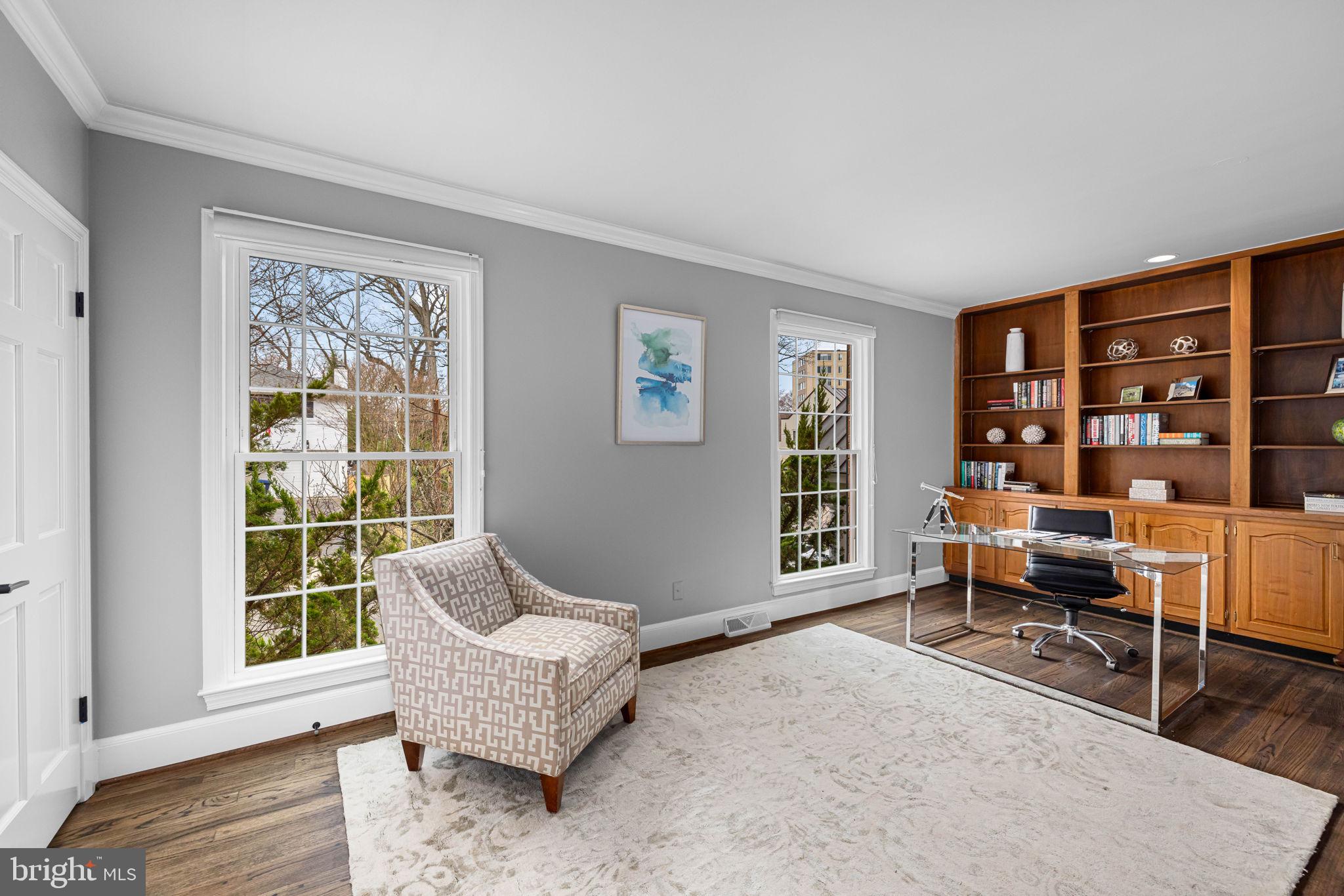 FOREST HILLS - Residential