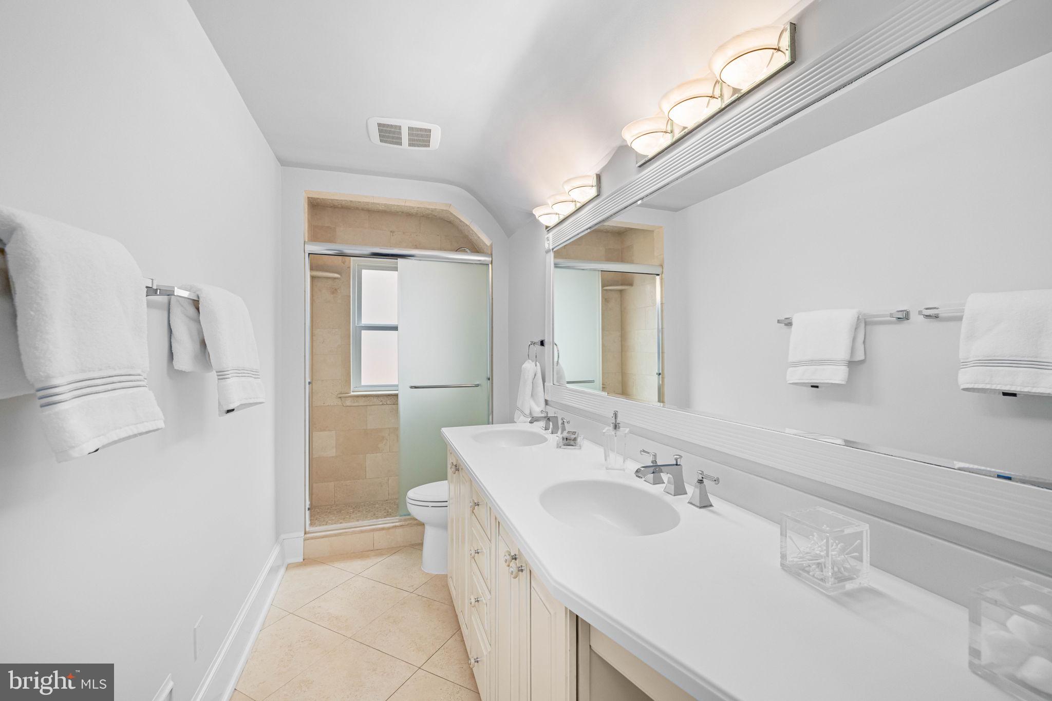 FOREST HILLS - Residential