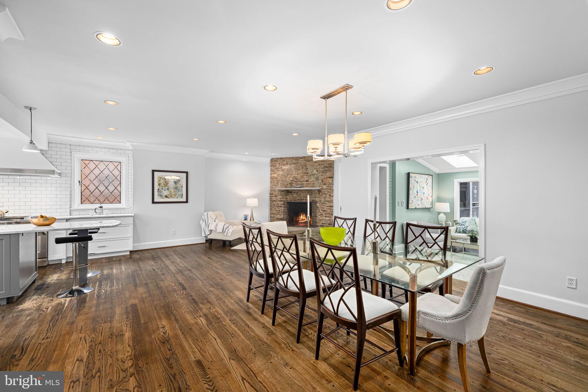 FOREST HILLS - Residential