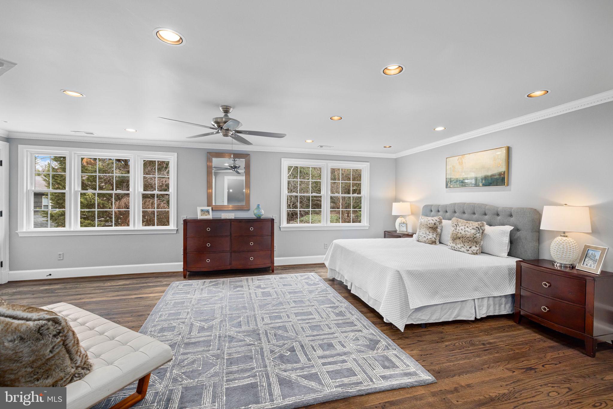 FOREST HILLS - Residential