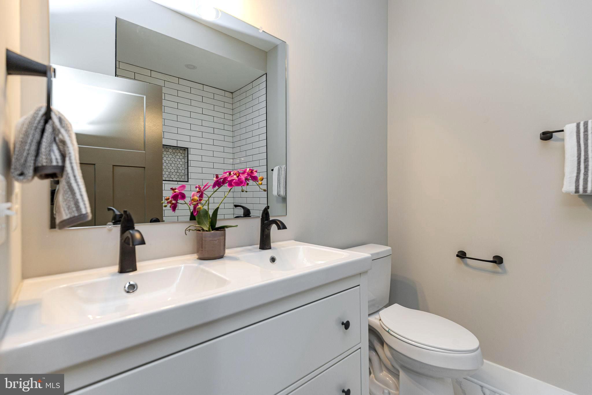 BATTERY COURT ADDITION - Residential