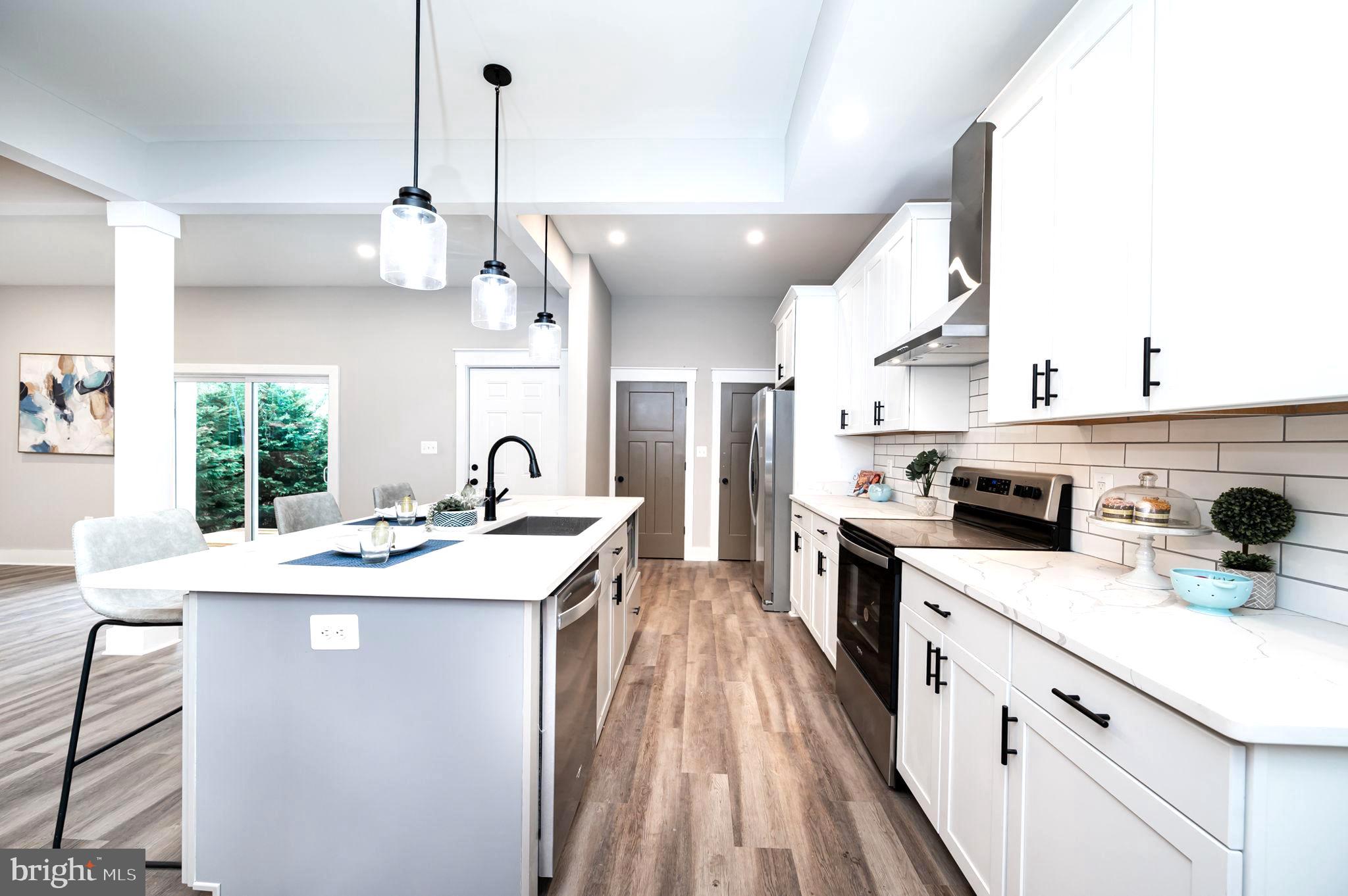 BATTERY COURT ADDITION - Residential