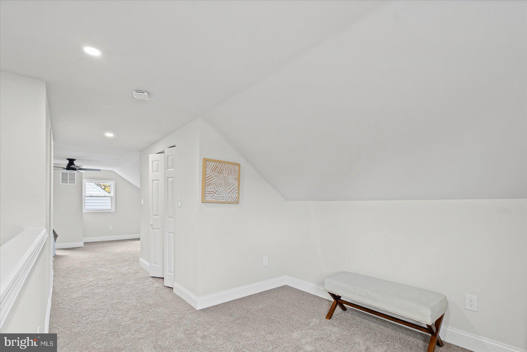 WILLIAMSBURG - Residential
