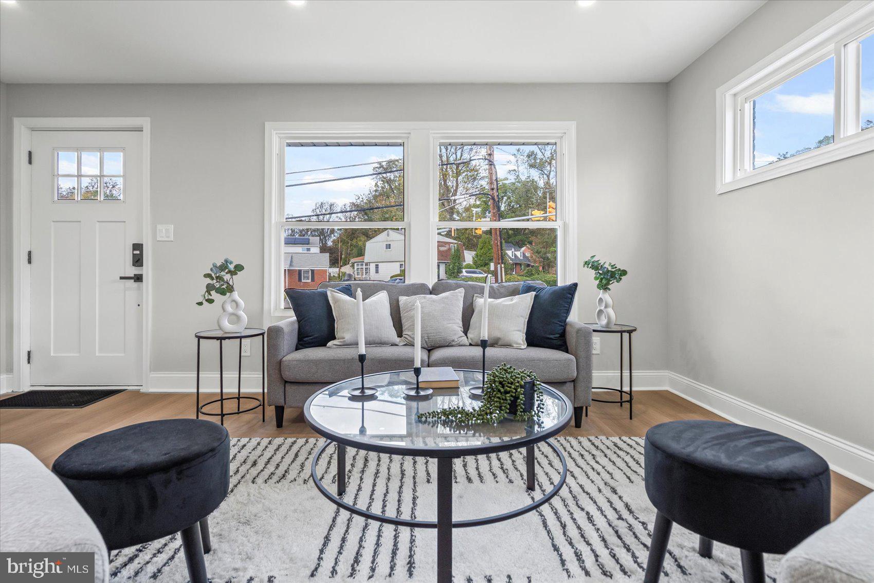 WILLIAMSBURG - Residential