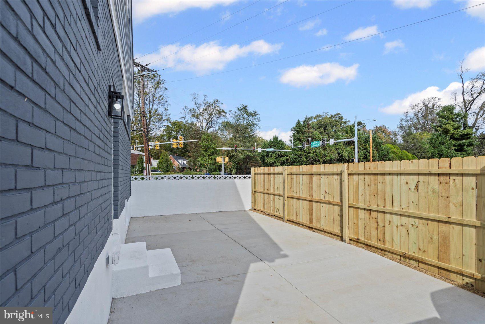 WILLIAMSBURG - Residential