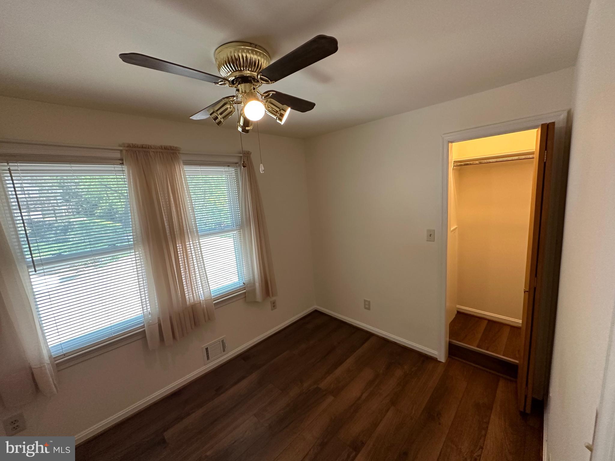 KENSINGTON HEIGHTS - Residential