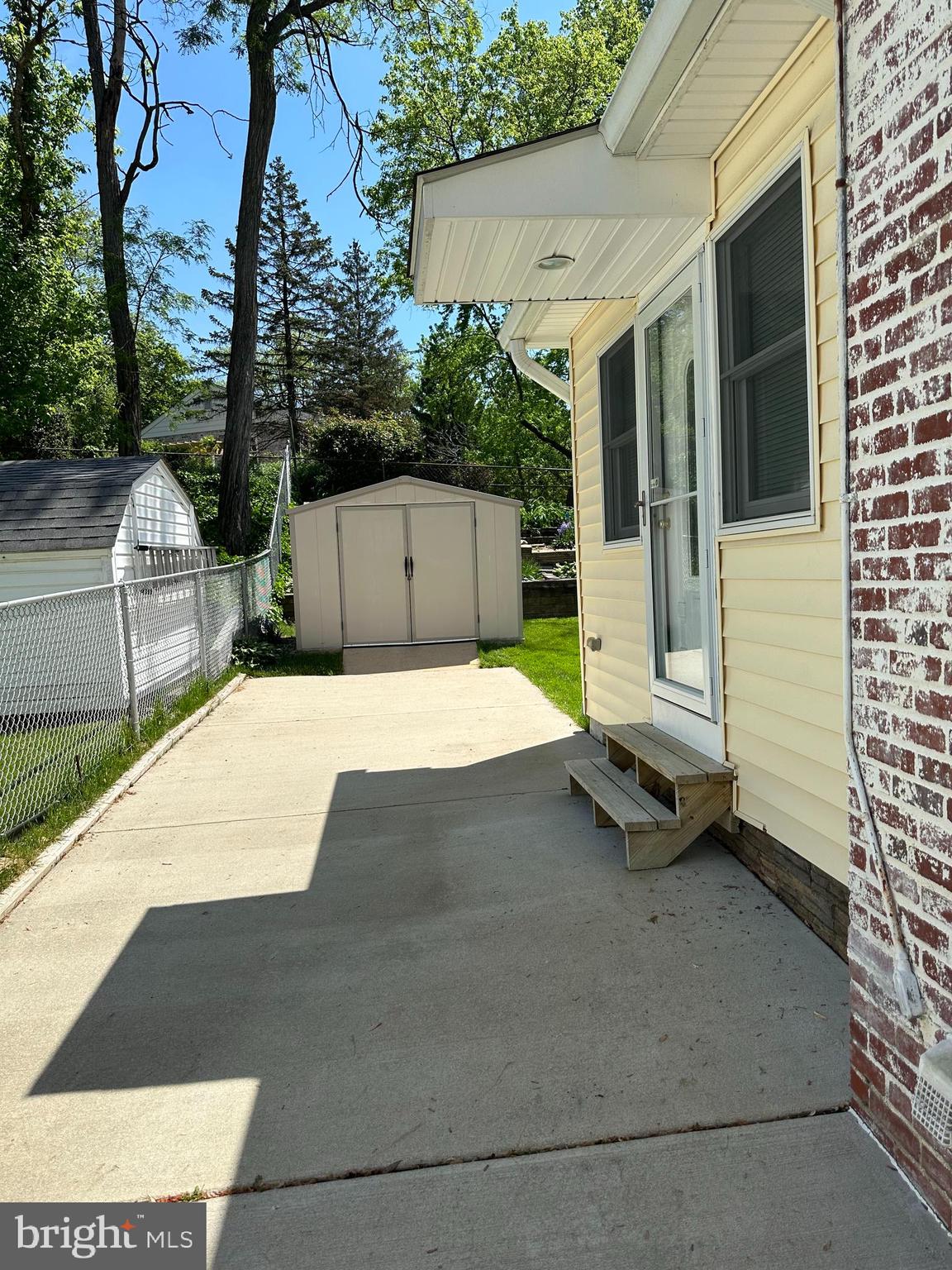 KENSINGTON HEIGHTS - Residential