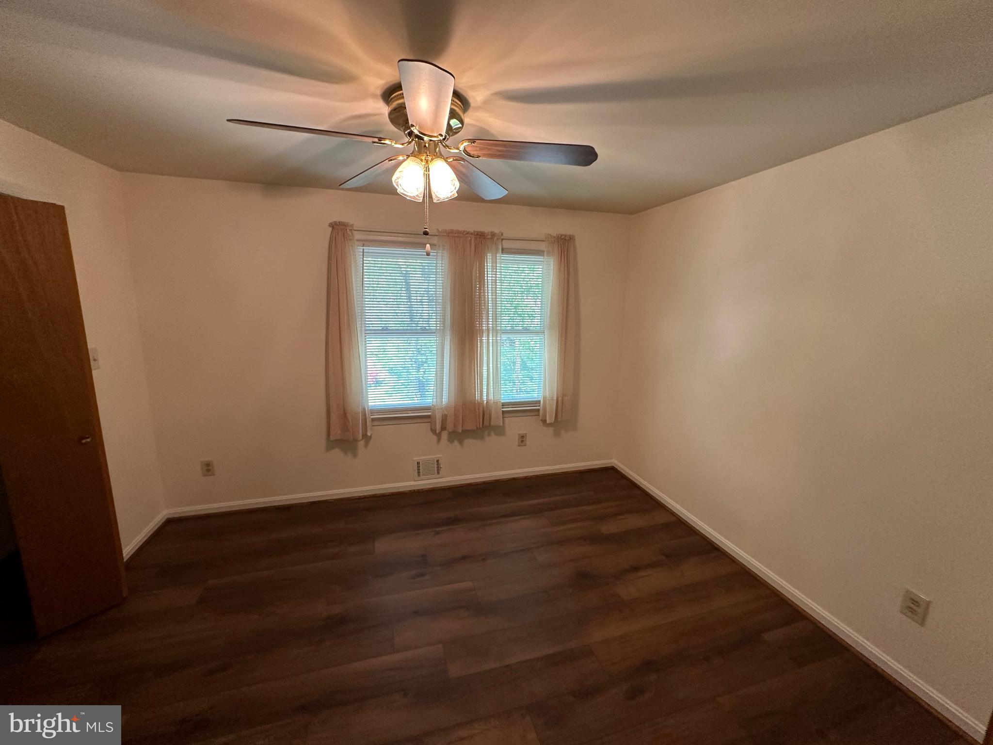 KENSINGTON HEIGHTS - Residential