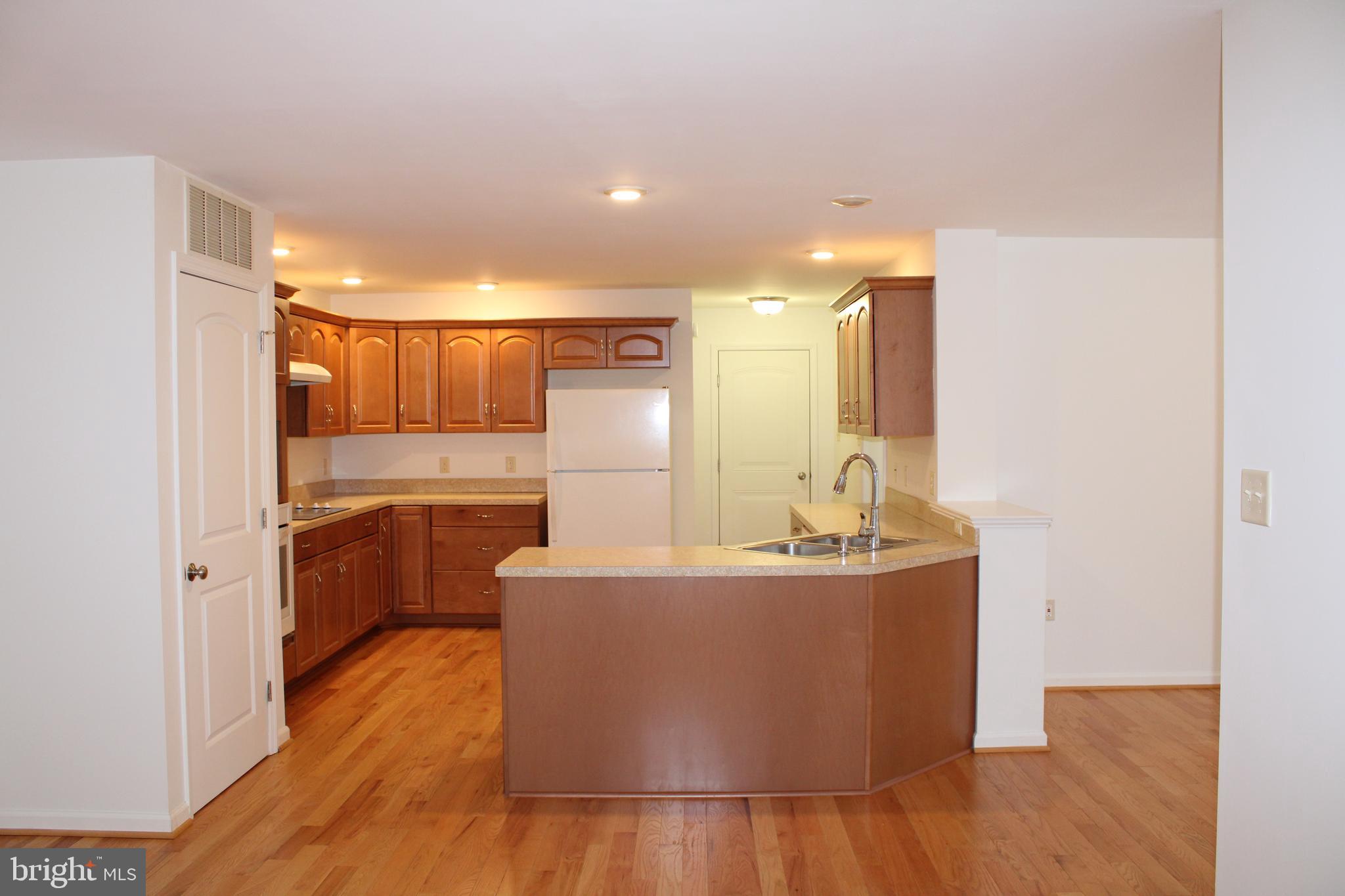 WILDERNESS WEST - Residential Lease