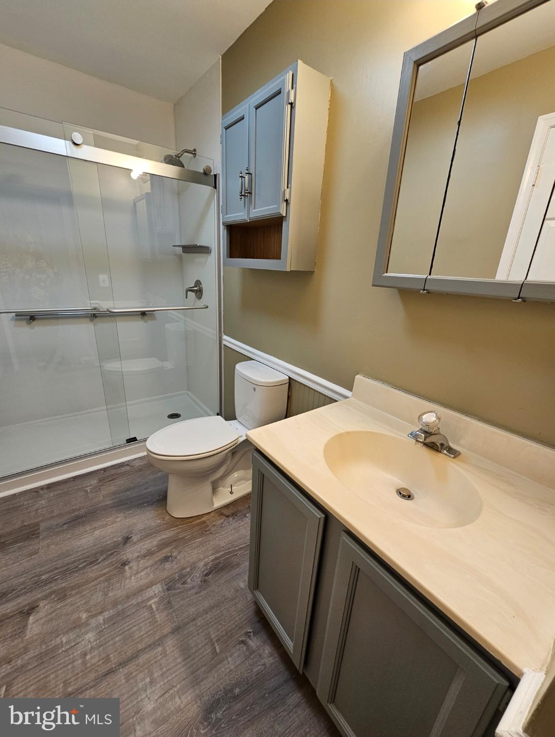 LAKE OF THE WOODS - Residential Lease