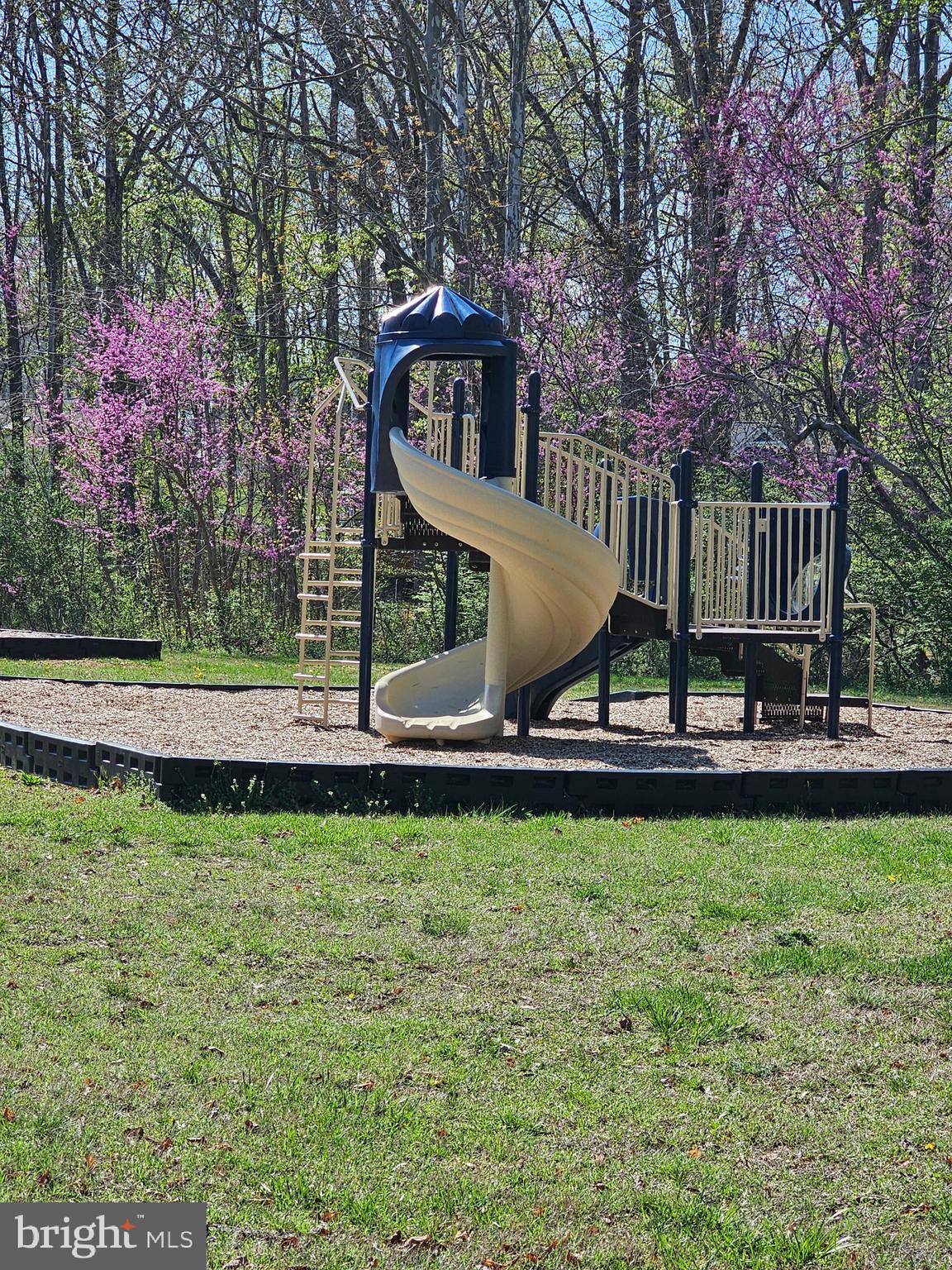 LAKE OF THE WOODS - Residential Lease