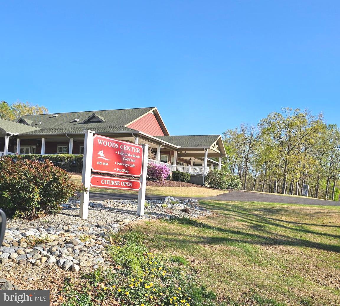 LAKE OF THE WOODS - Residential Lease