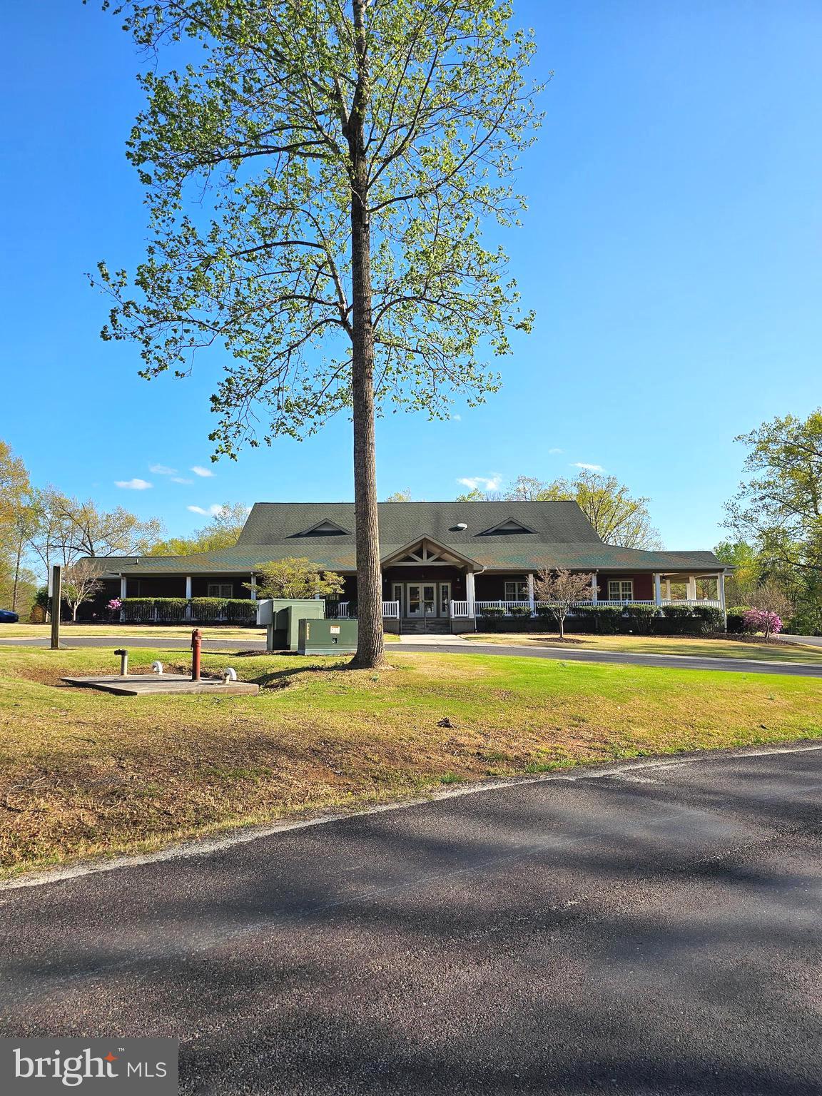 LAKE OF THE WOODS - Residential Lease