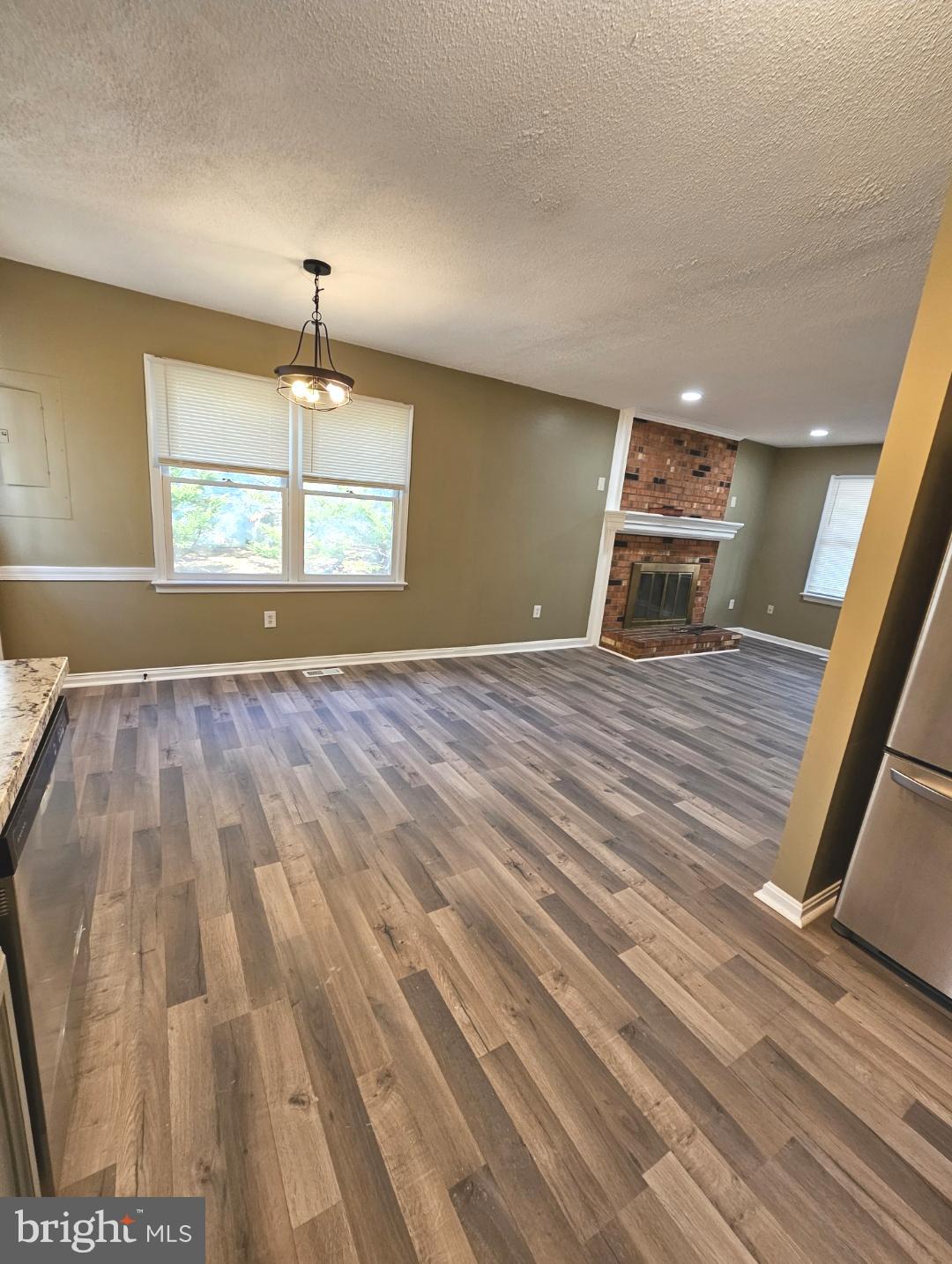 LAKE OF THE WOODS - Residential Lease