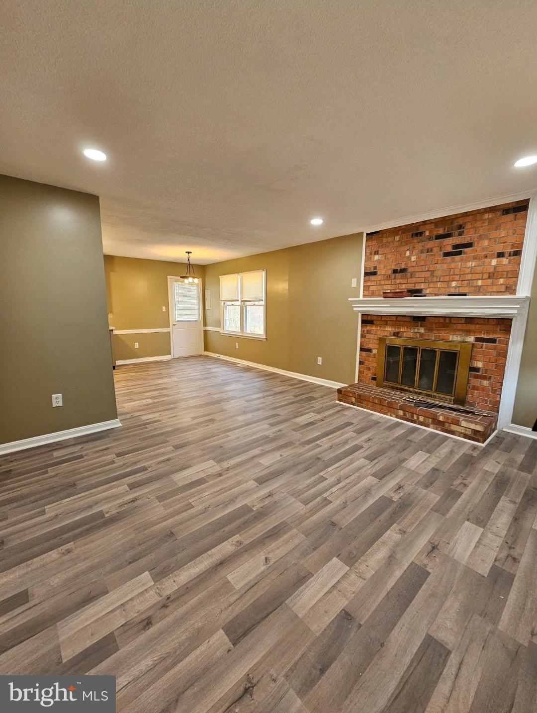 LAKE OF THE WOODS - Residential Lease