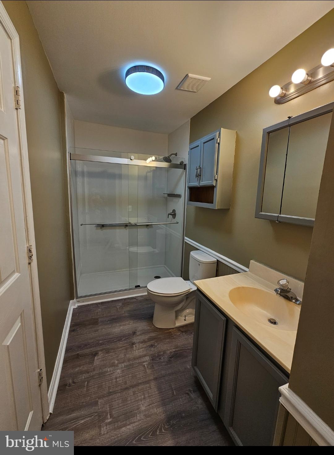 LAKE OF THE WOODS - Residential Lease