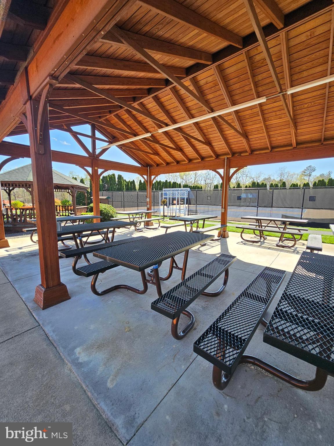 LAKE OF THE WOODS - Residential Lease