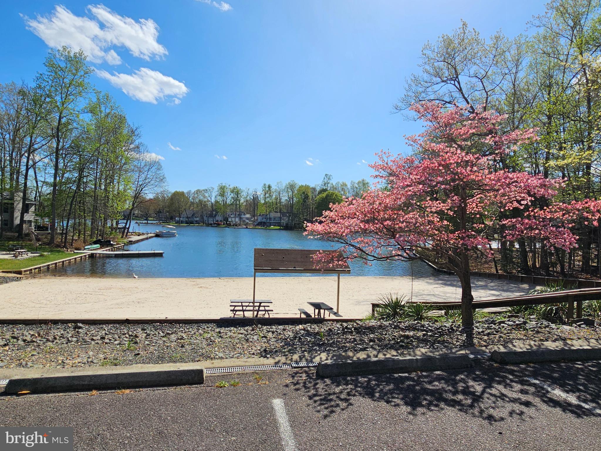 LAKE OF THE WOODS - Residential Lease