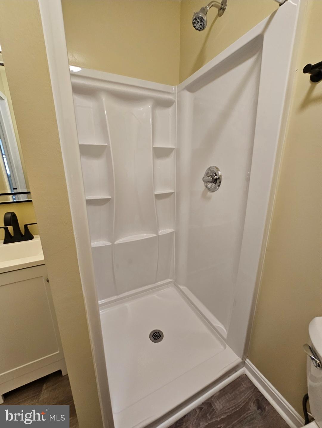 LAKE OF THE WOODS - Residential Lease