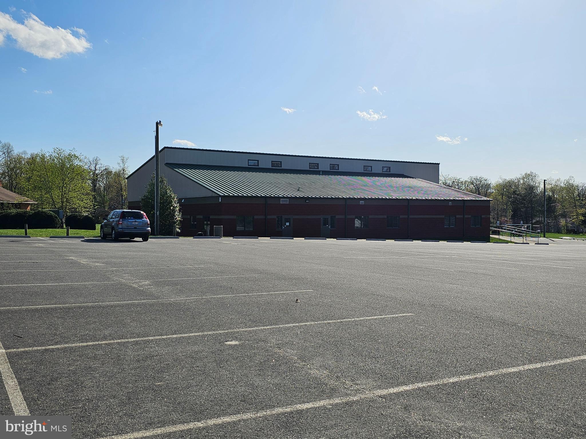 LAKE OF THE WOODS - Residential Lease