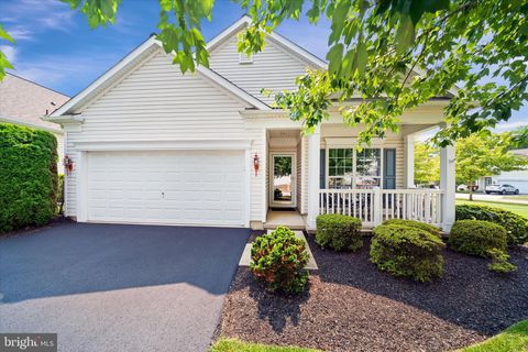Photo of 4 Compass Rose Way, NEWARK, DE 19702 (MLS # DENC2087238)