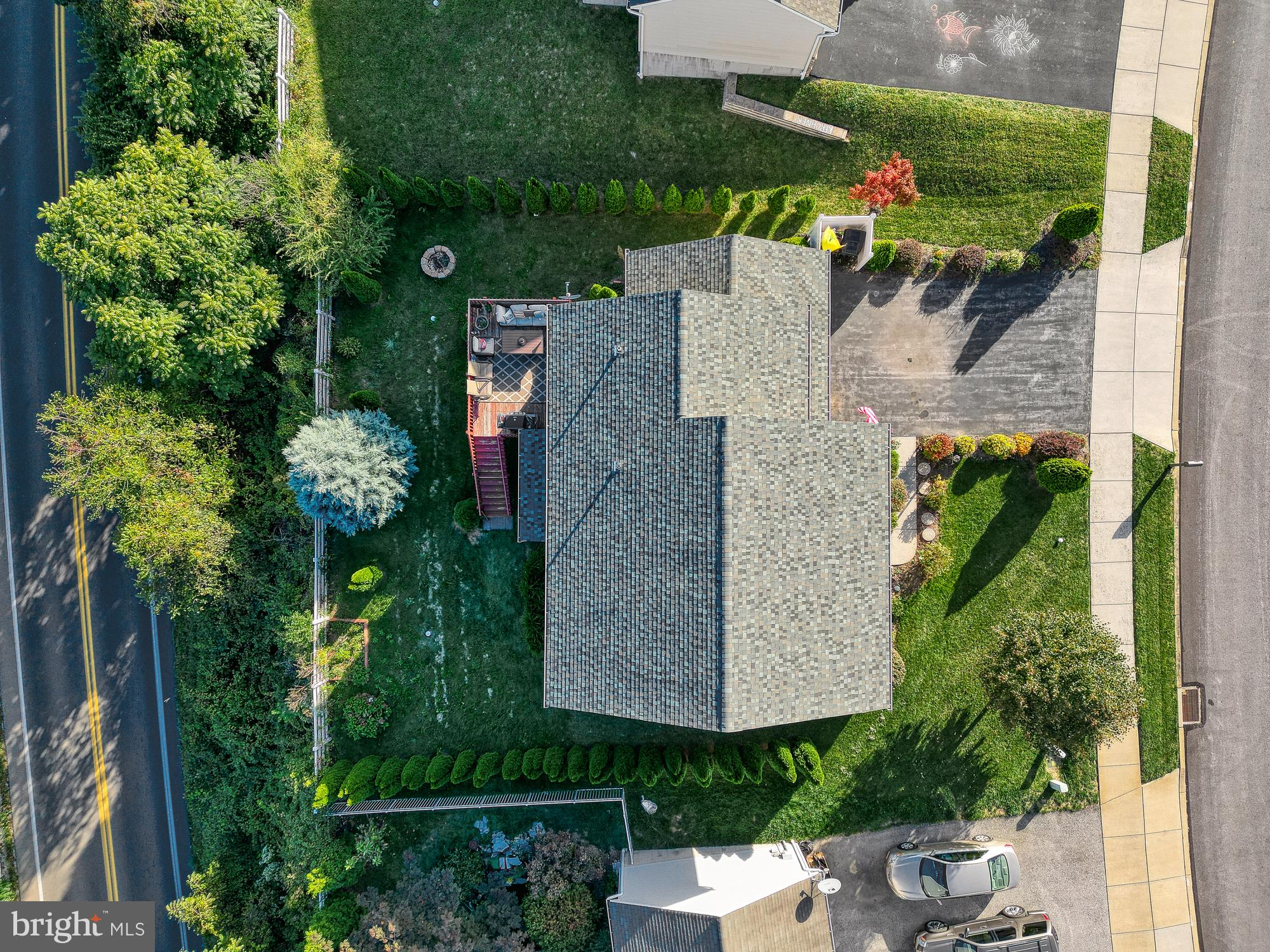 LAUREL VISTAS - Residential