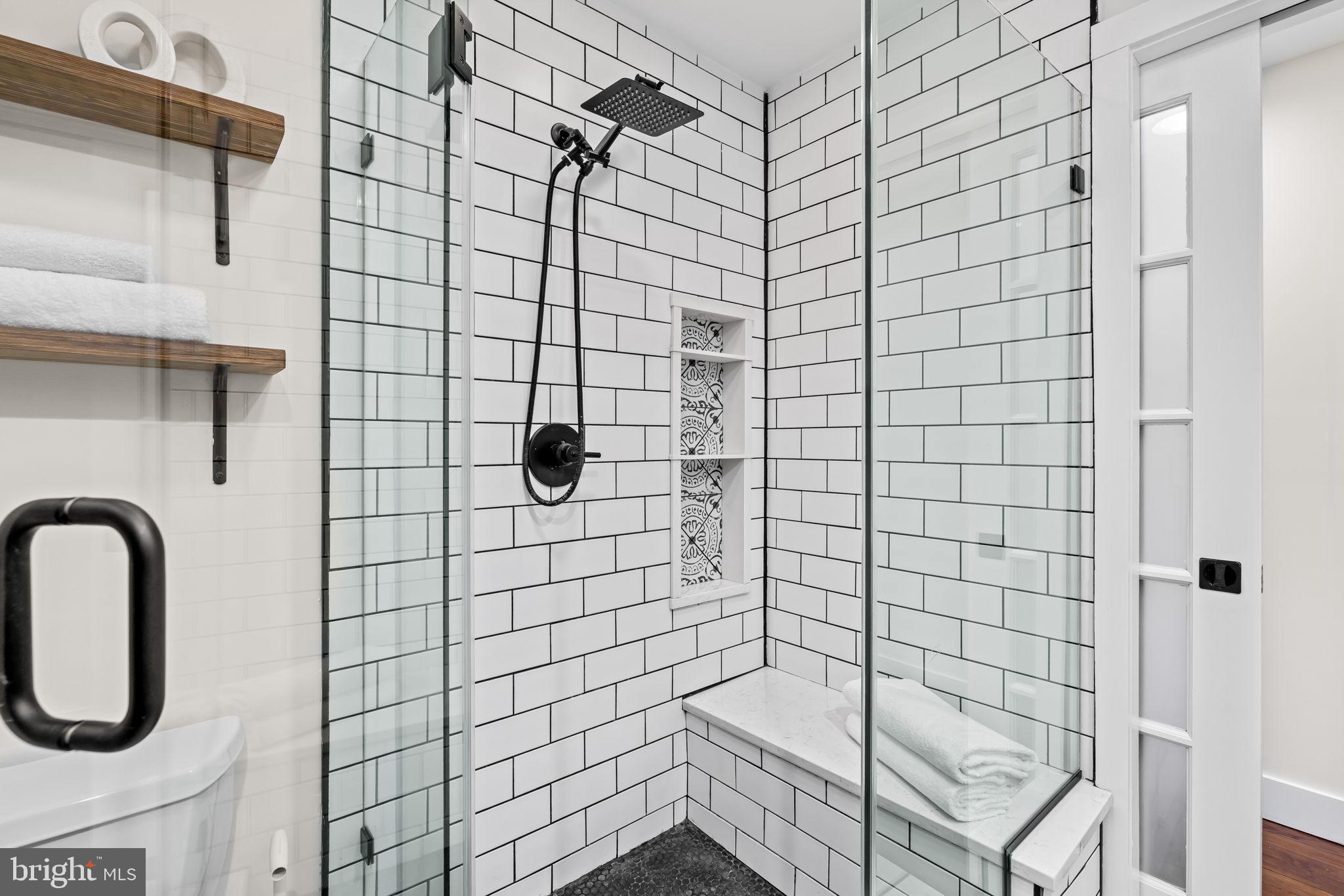 LOCUST POINT - Residential