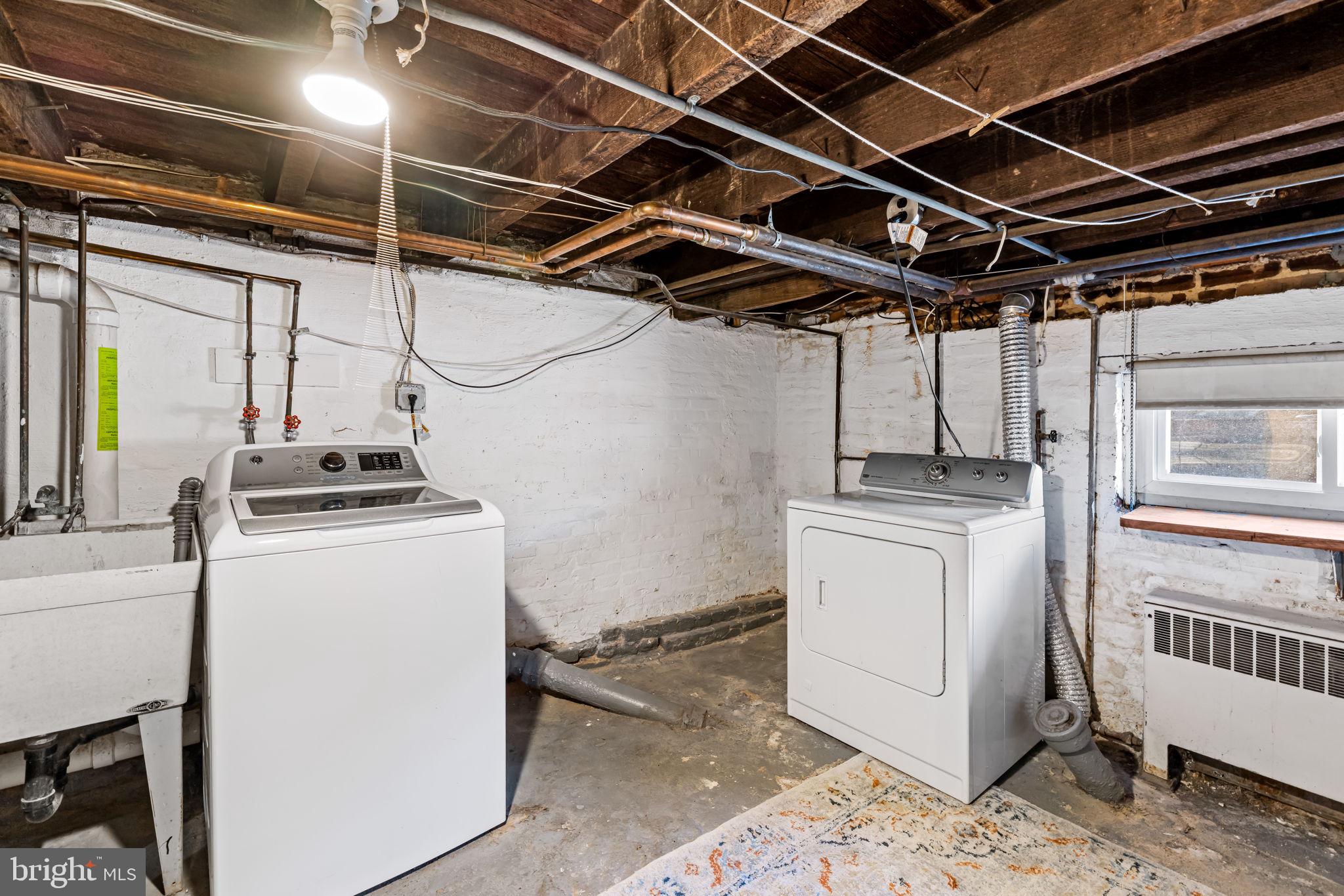 LOCUST POINT - Residential