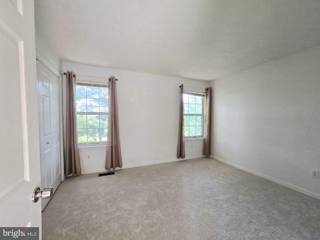 LIMESTONE COURT - Residential Lease