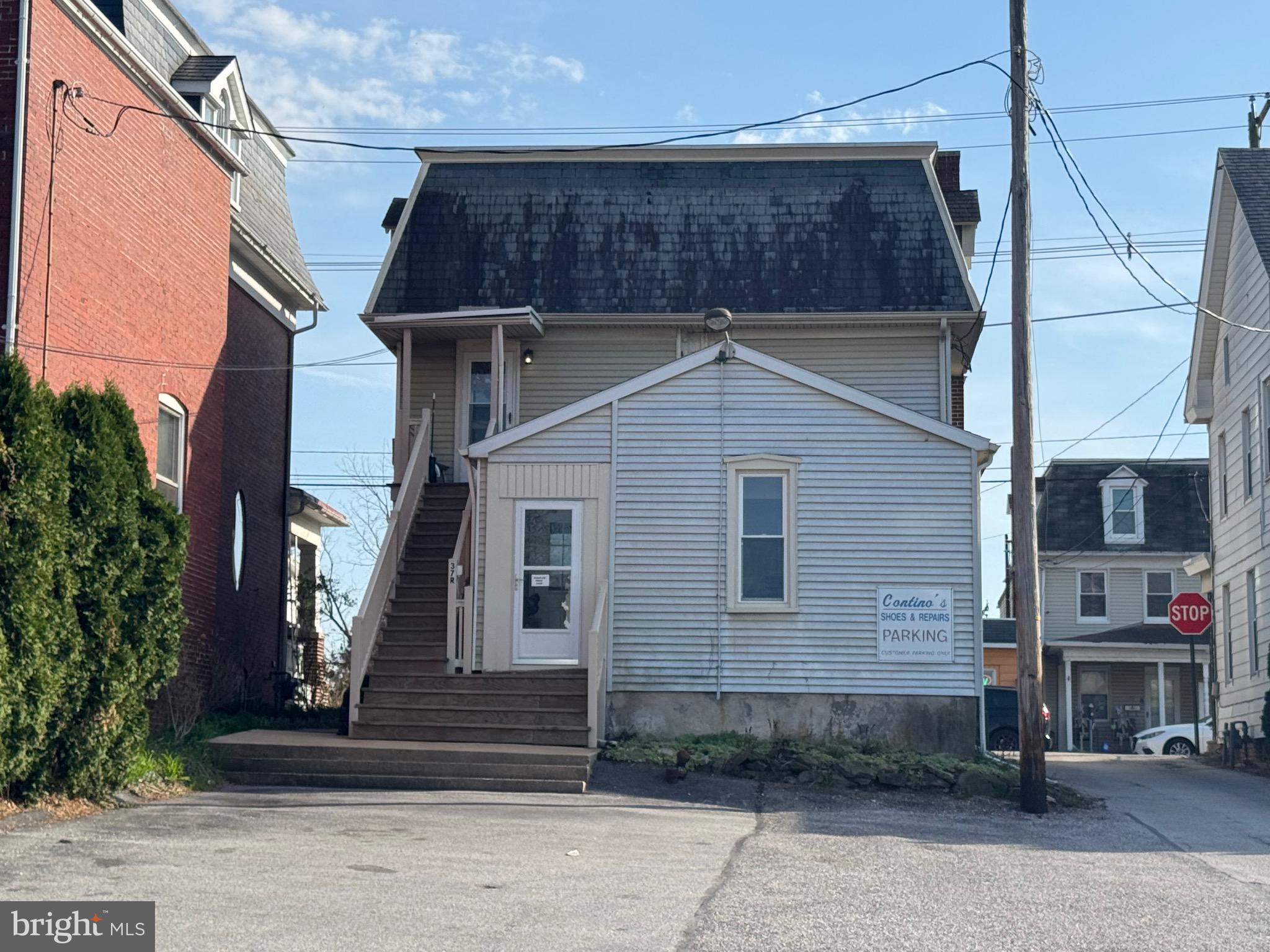 37 W MAIN STREET