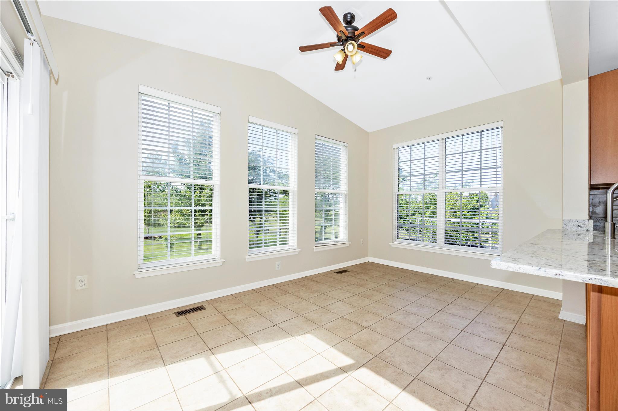 CLOVER RIDGE - Residential