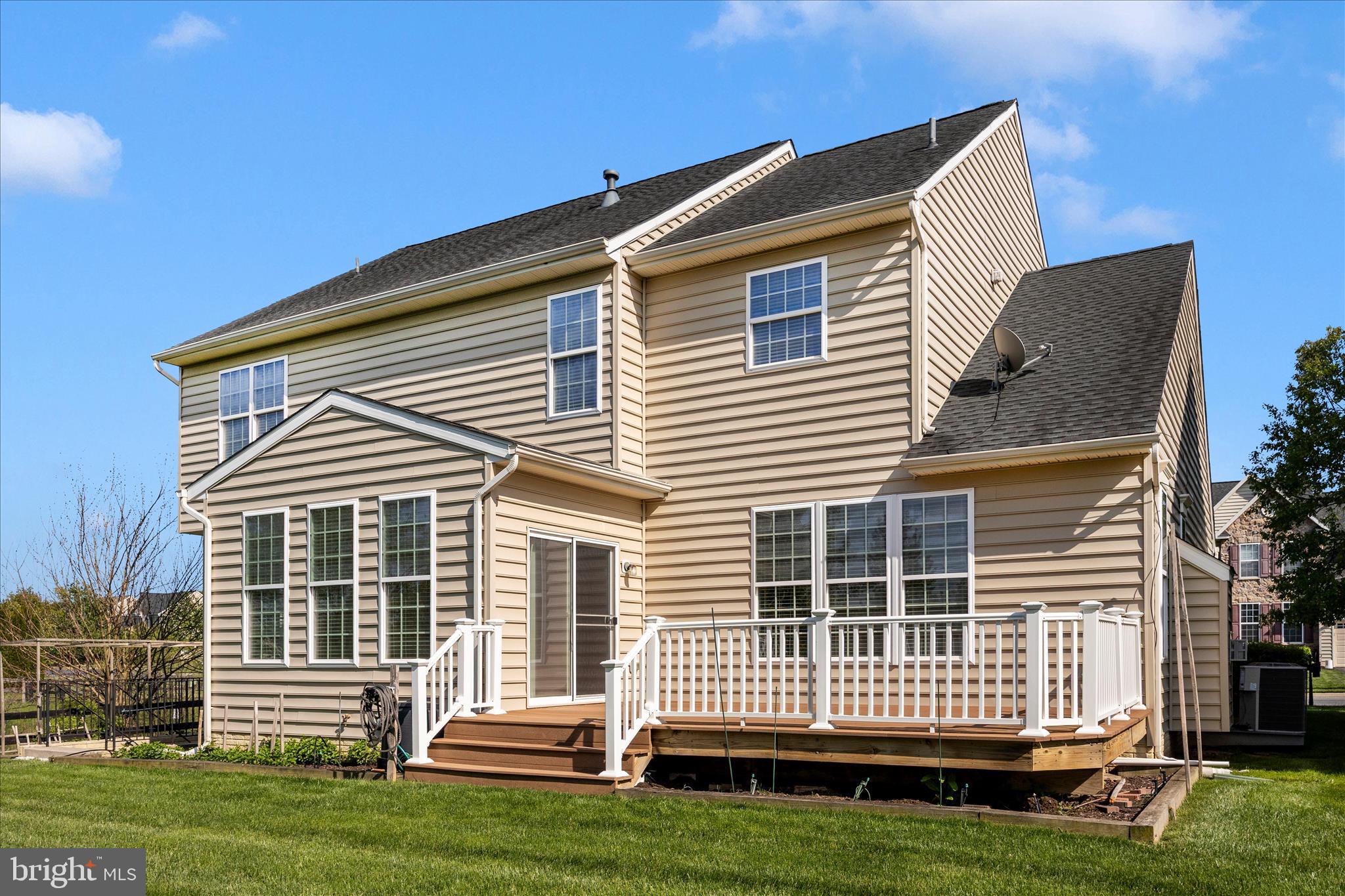CLOVER RIDGE - Residential