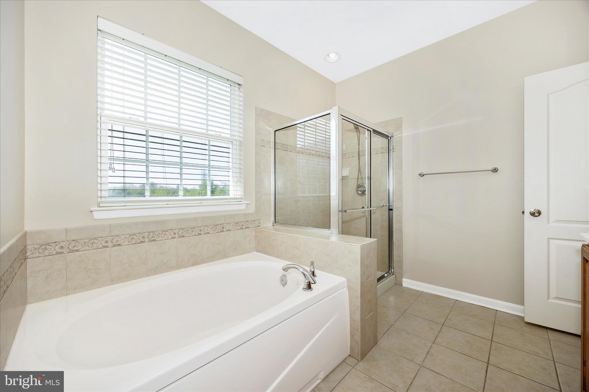 CLOVER RIDGE - Residential