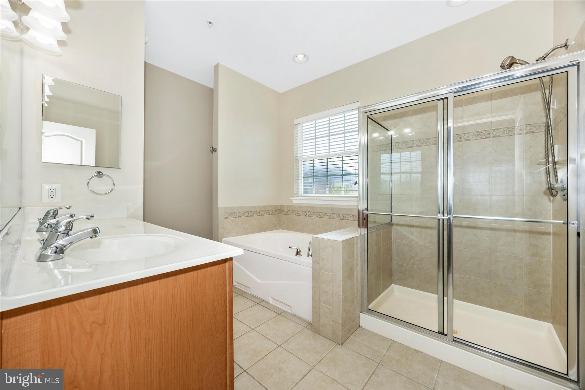 CLOVER RIDGE - Residential