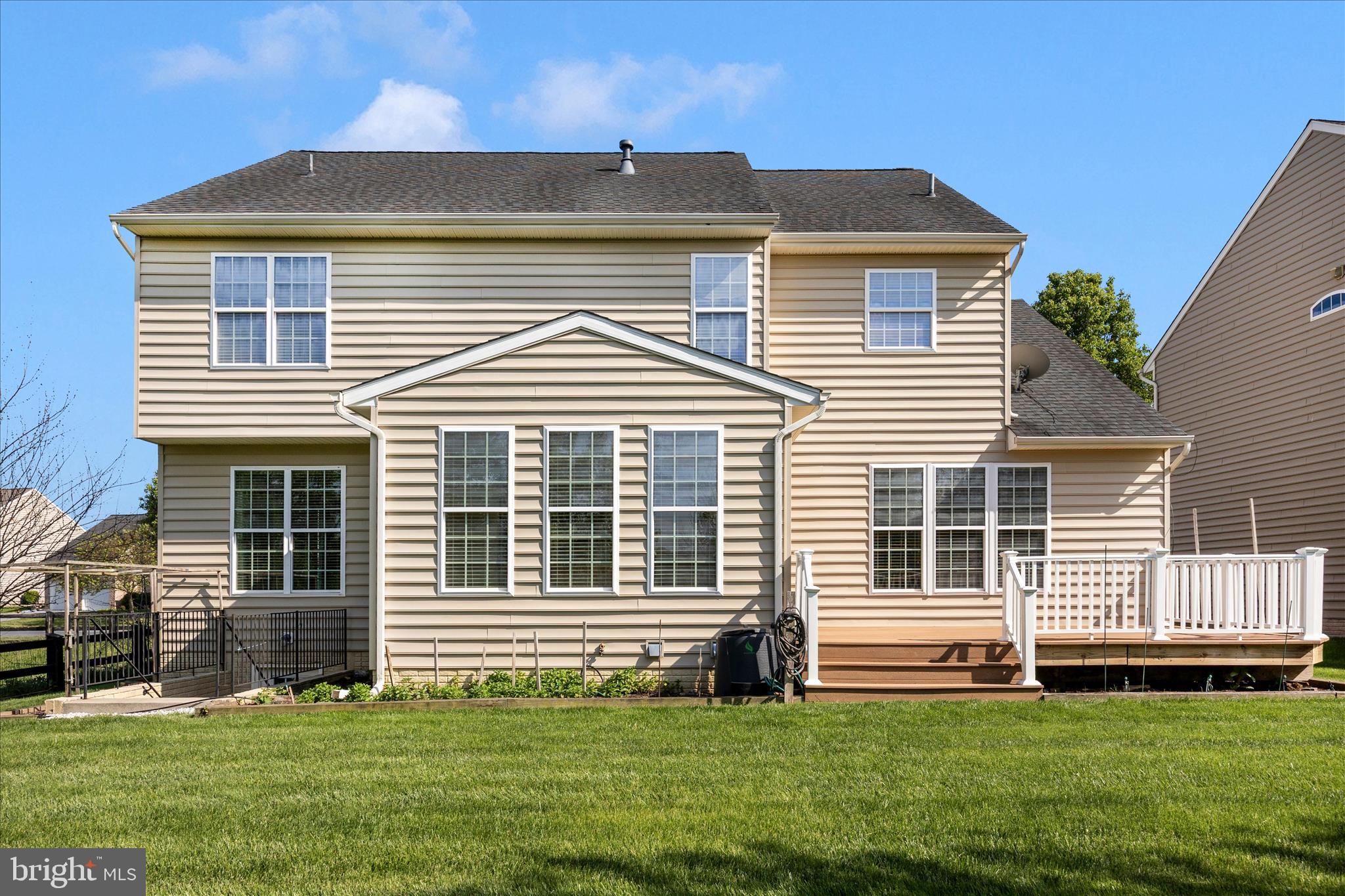 CLOVER RIDGE - Residential