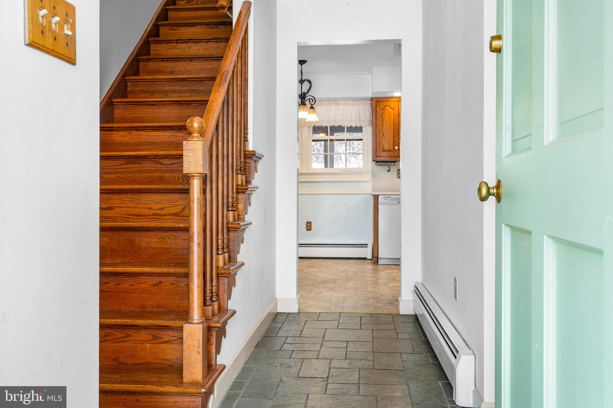 DELAPLAINE MANOR - Residential