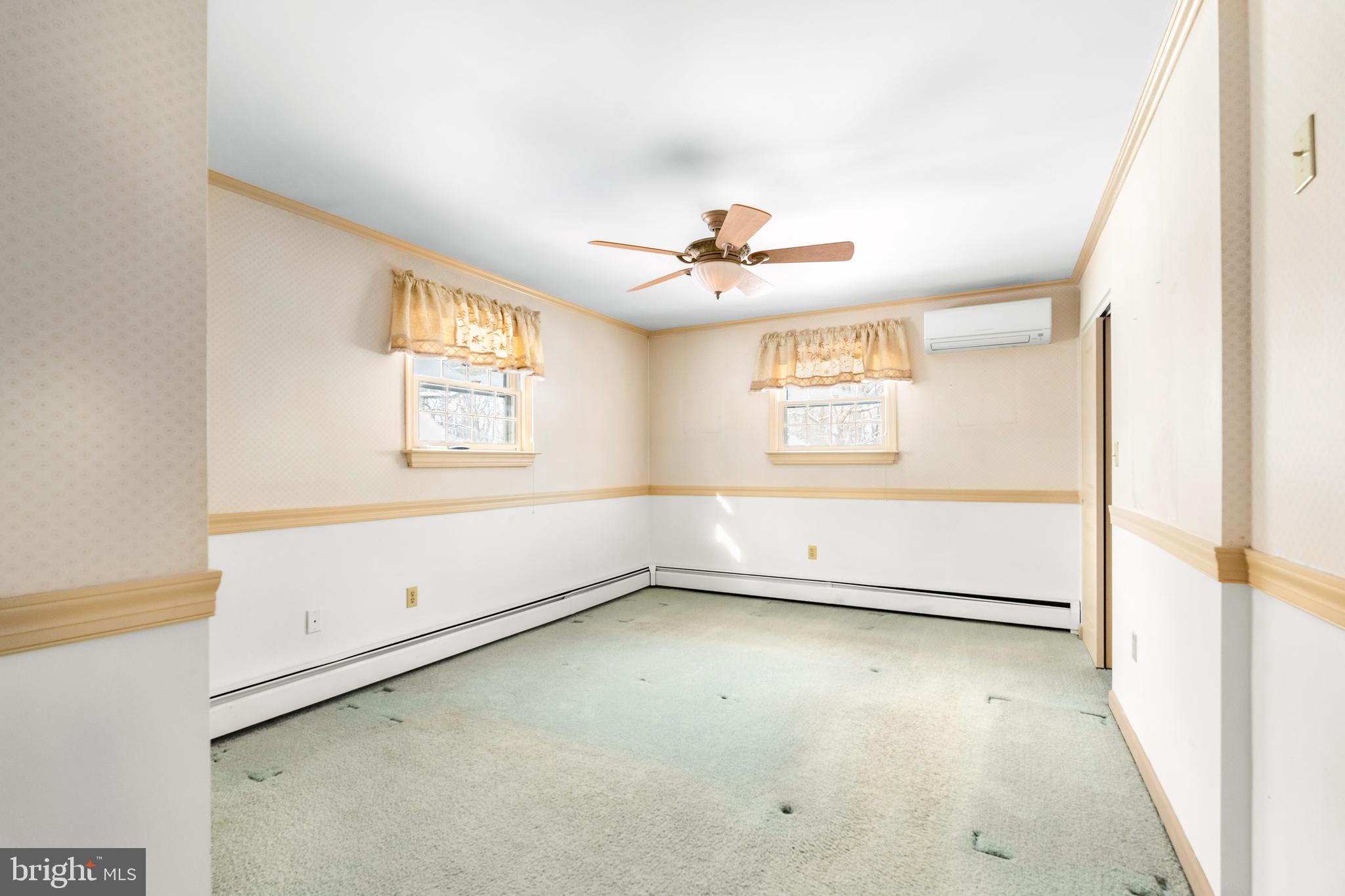 DELAPLAINE MANOR - Residential