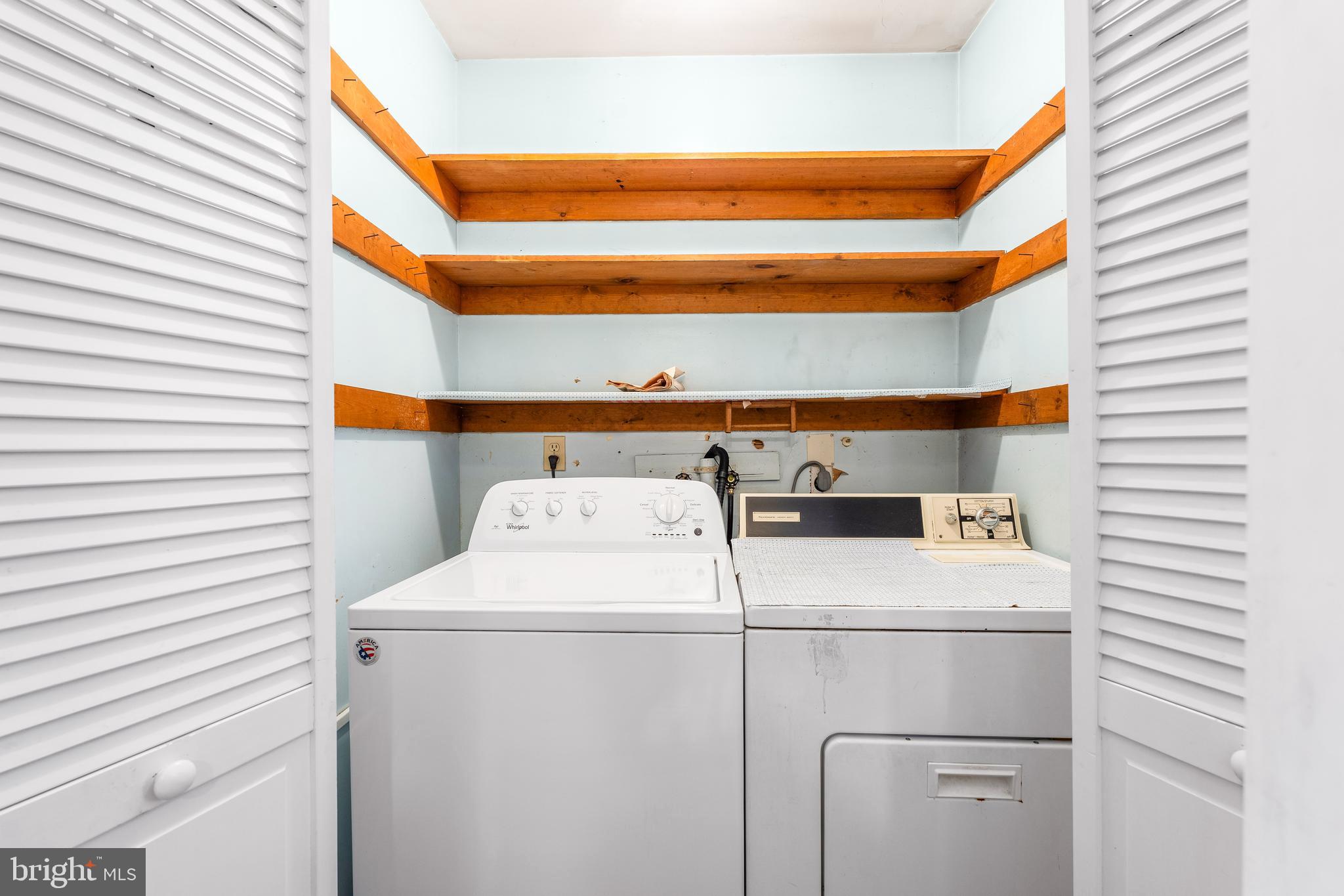 DELAPLAINE MANOR - Residential