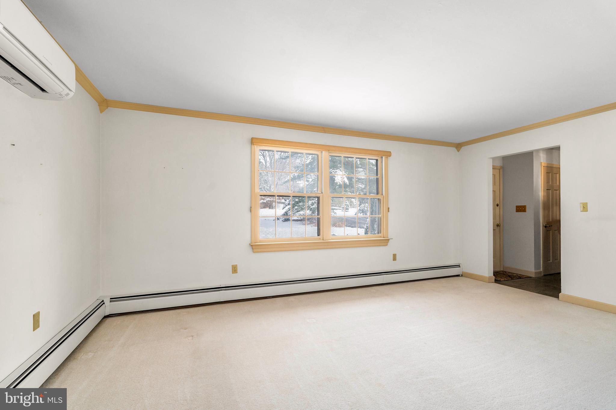 DELAPLAINE MANOR - Residential