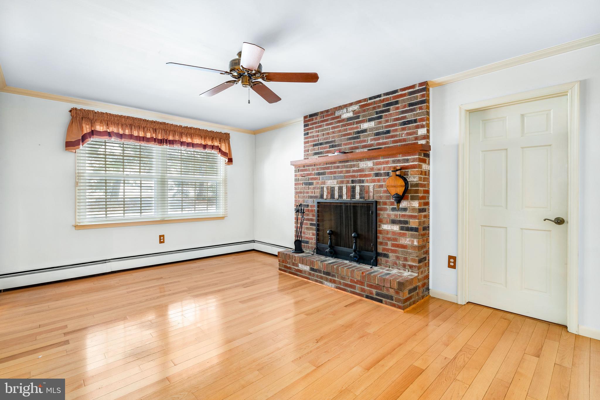 DELAPLAINE MANOR - Residential