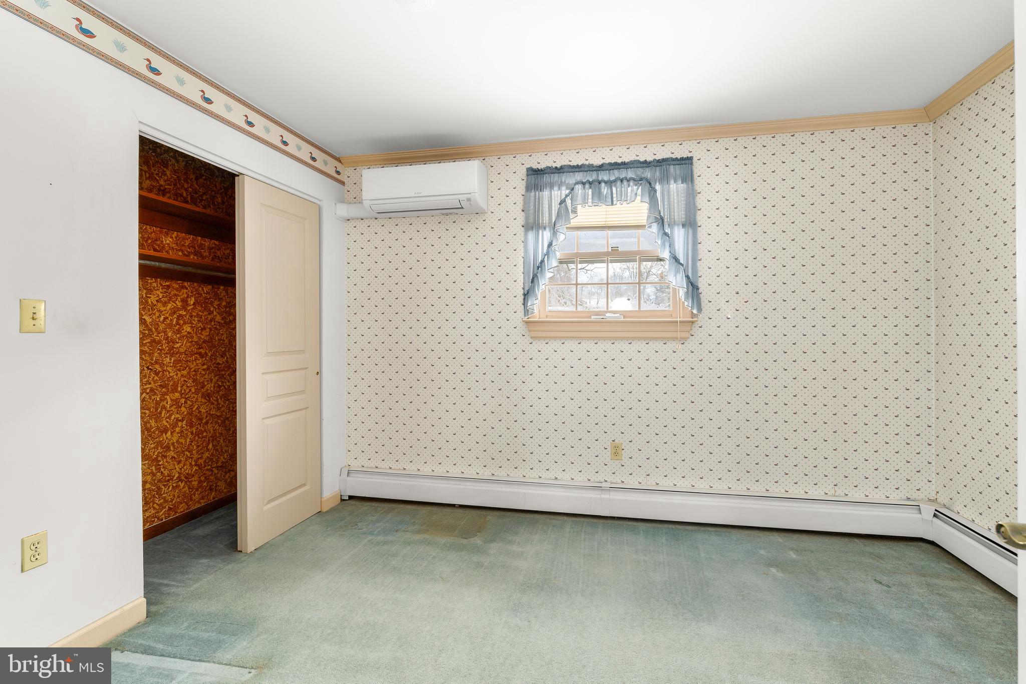 DELAPLAINE MANOR - Residential