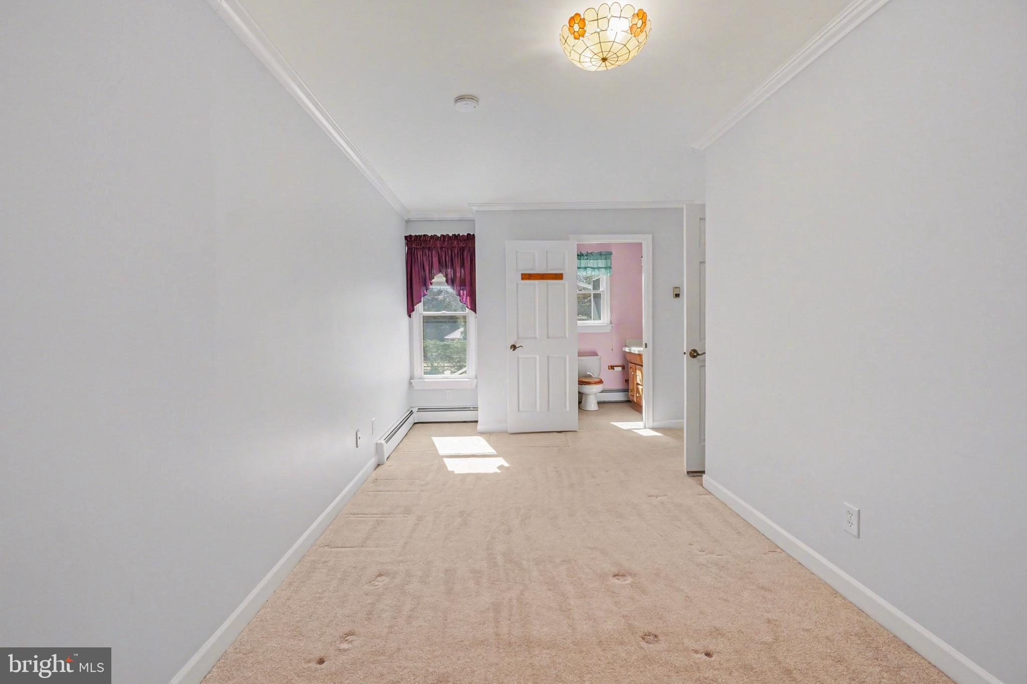 DELAPLAINE MANOR - Residential