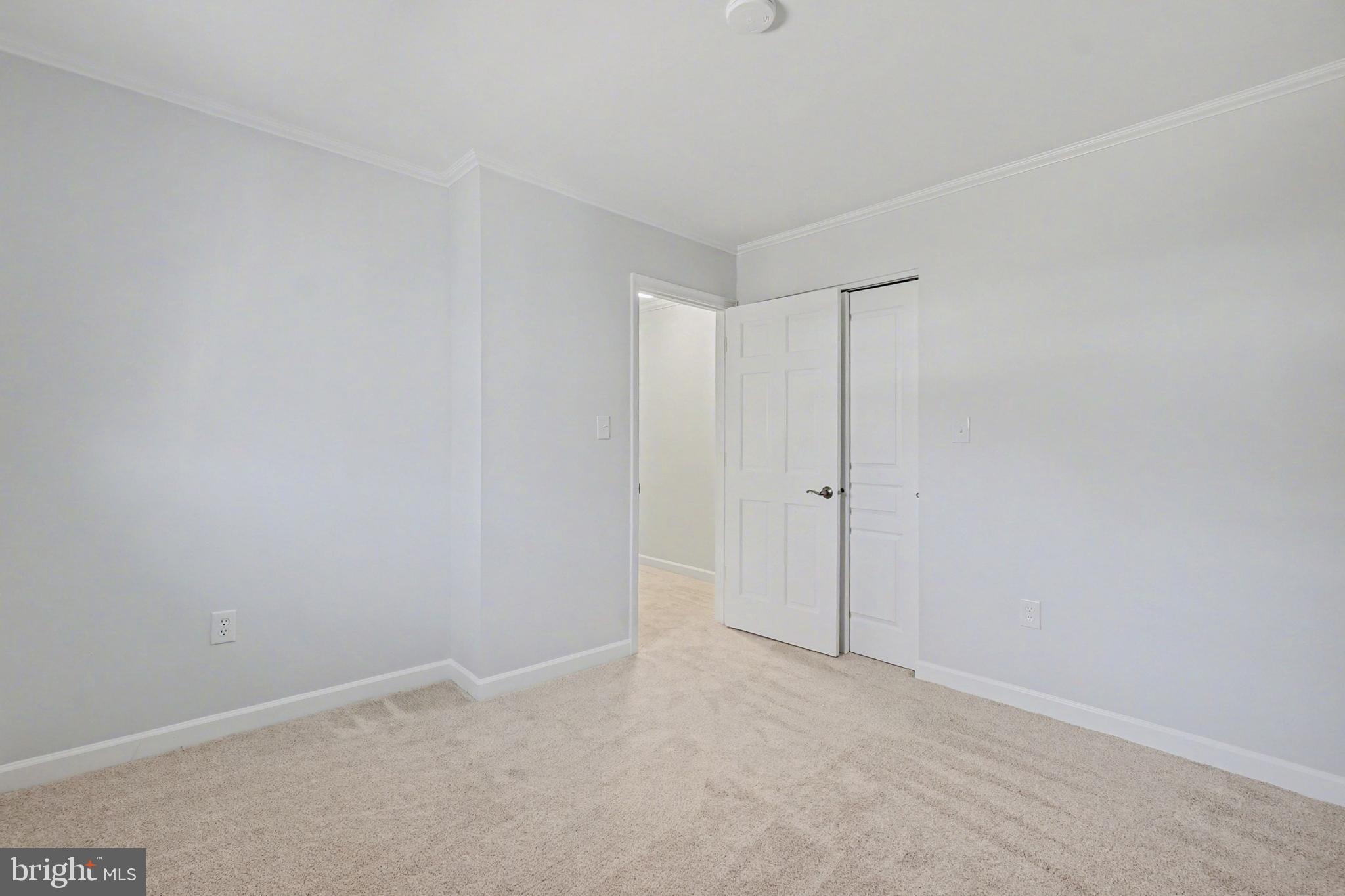 DELAPLAINE MANOR - Residential