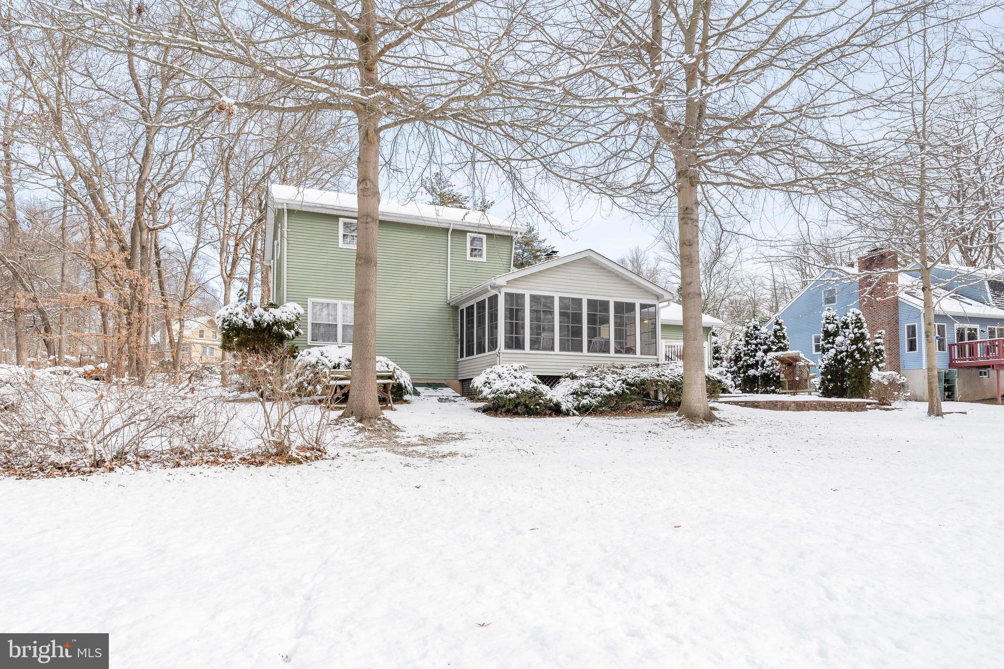 DELAPLAINE MANOR - Residential