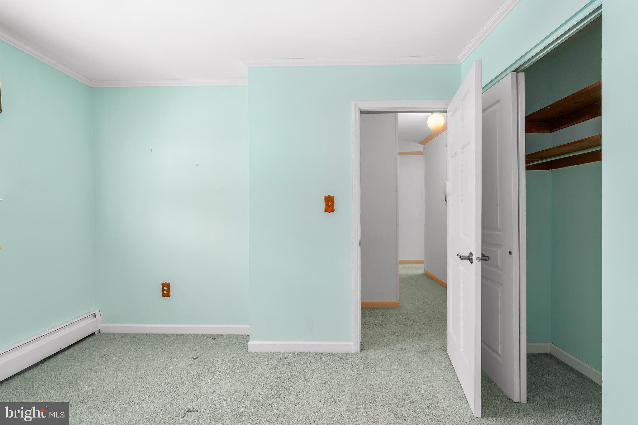 DELAPLAINE MANOR - Residential