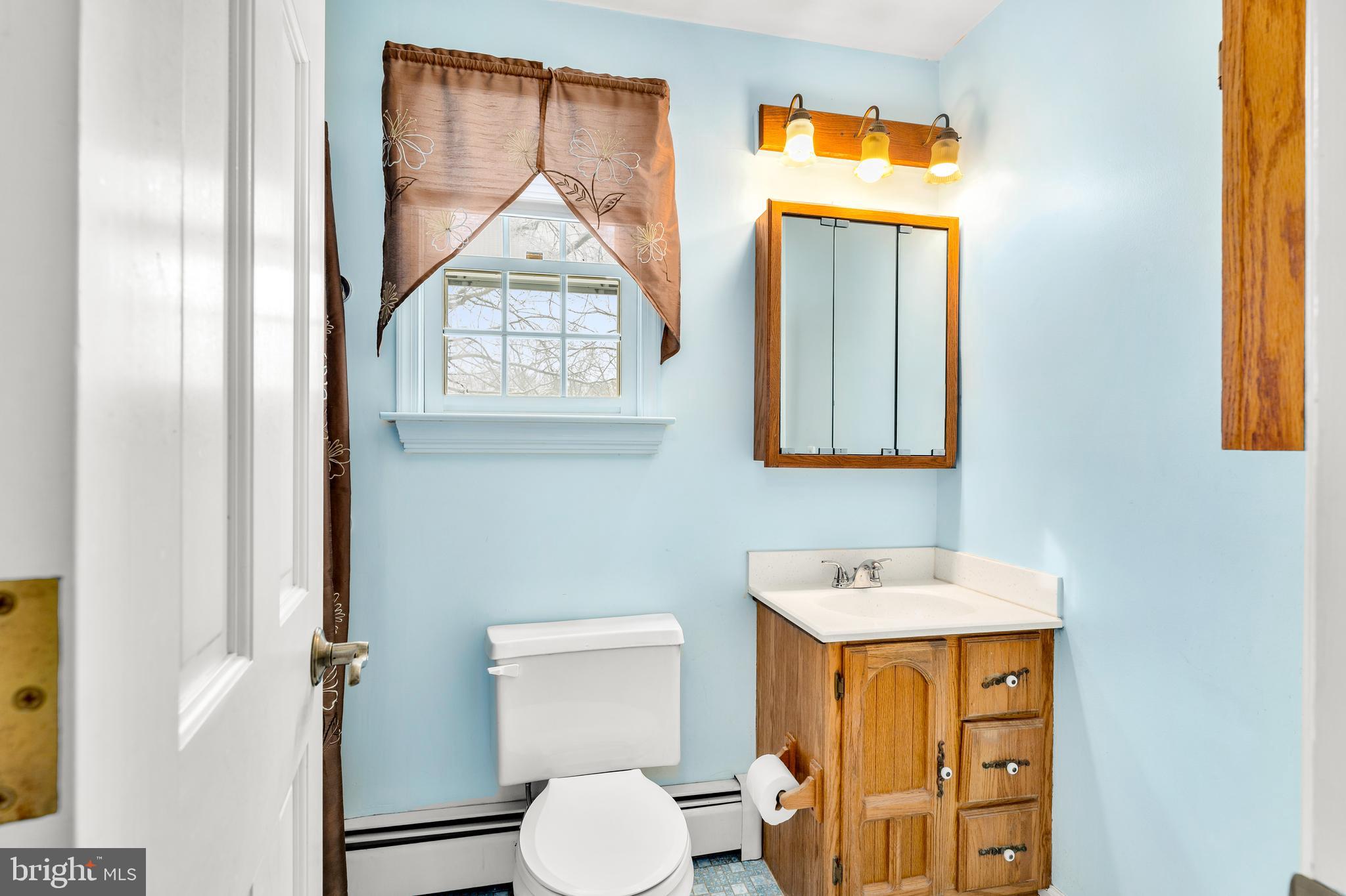 DELAPLAINE MANOR - Residential