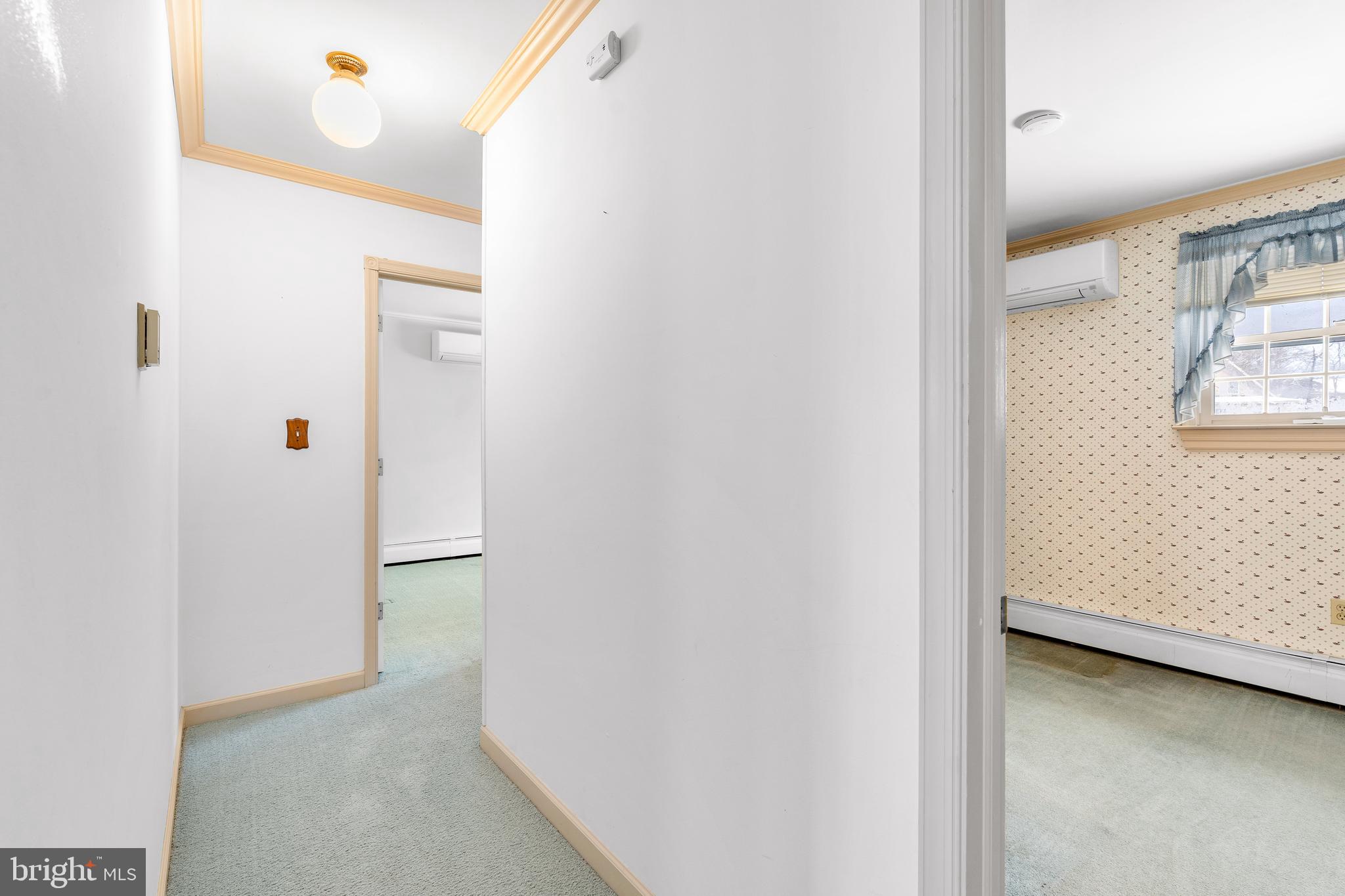 DELAPLAINE MANOR - Residential