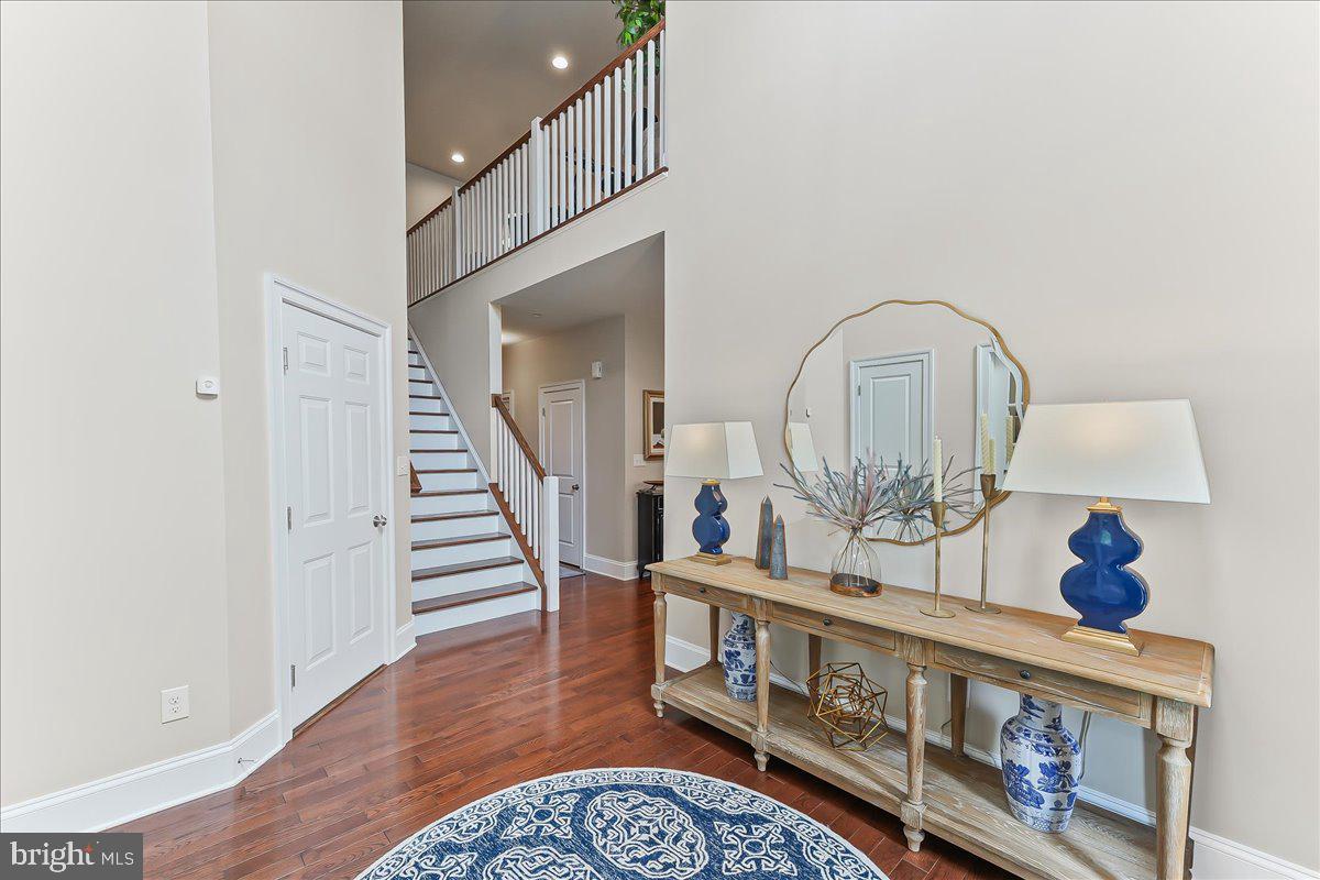 1009 JAMES WALTER WAY
