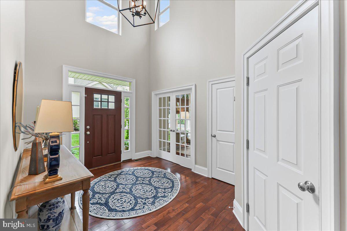 1009 JAMES WALTER WAY