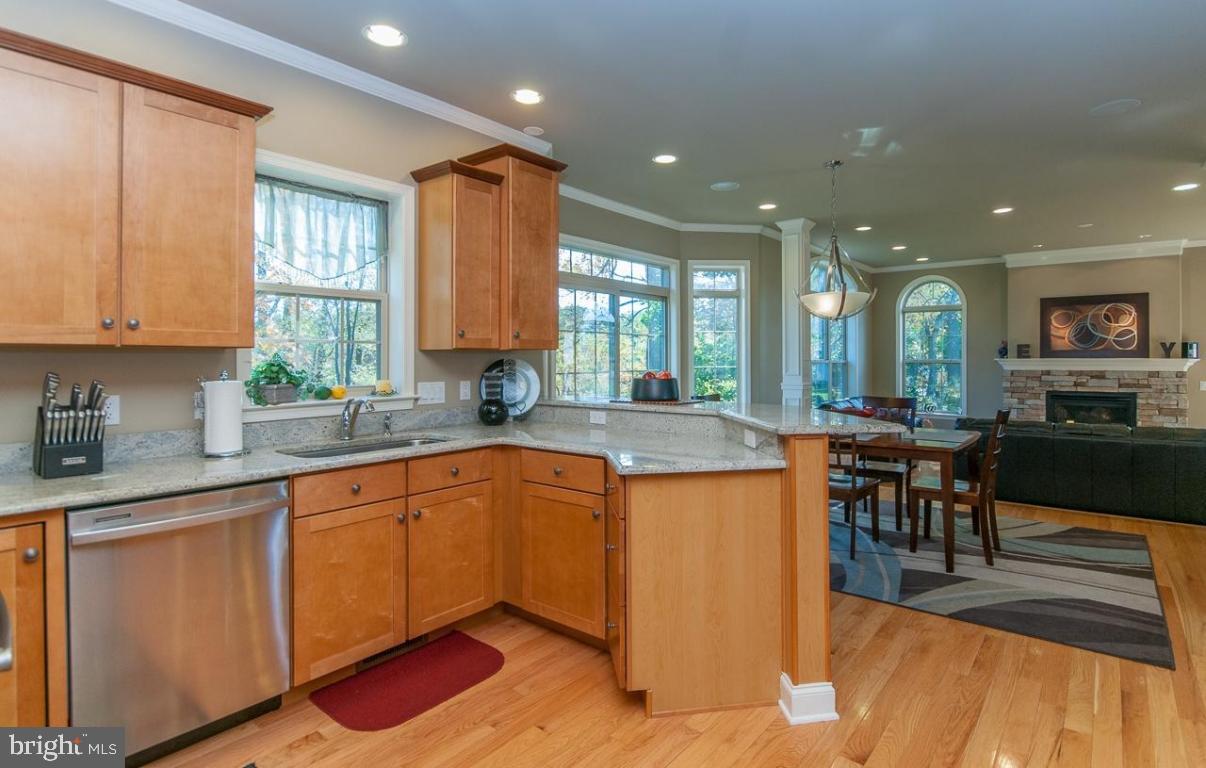 CAMERONS KNOLL - Residential